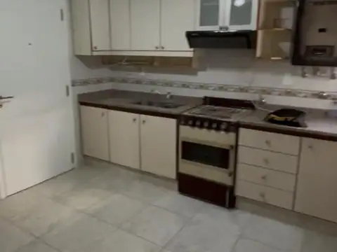 Avenida General Mosconi 2200, Piso 3