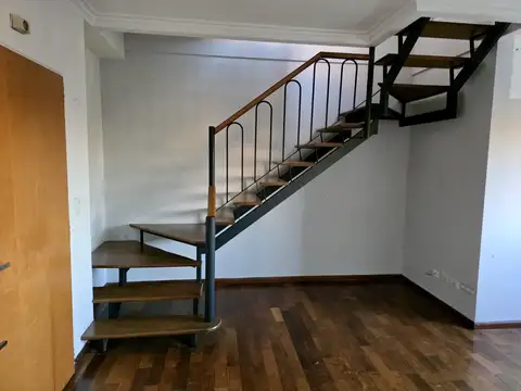 Tomás Nother 1100, Piso 4