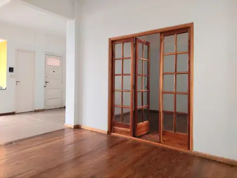 Oficina 2 ambientes con 1 baño