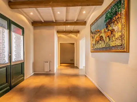 Venta casa 5 ambientes en Carlos Keen