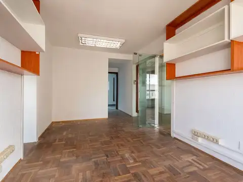 Oficina en Venta en Ciudad Vieja, USD 110.000