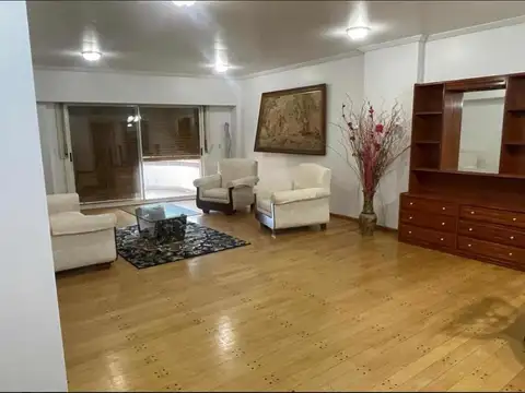 AV. LAS HERAS al 2200