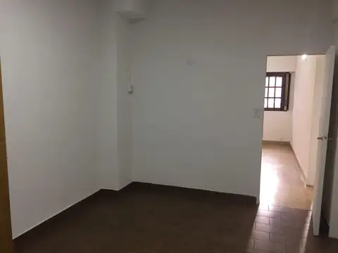 Depto Tipo Casa en Alquiler de 2 ambientes
