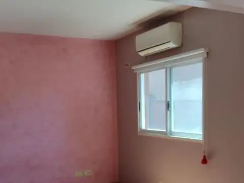 Depto Tipo Casa en Venta con 2 cocheras