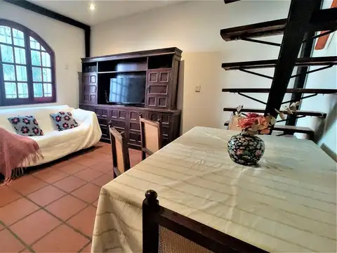 Depto Tipo Casa en Venta 41 años
