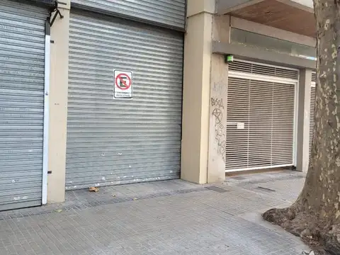 Cochera en venta en La Plata