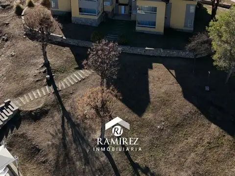   DUPLEX EN POSTA CARRETA