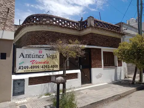 Casa en  VEnta de 3 ambientes con patio