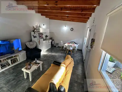 Depto Tipo Casa 2 ambientes con 1 baño