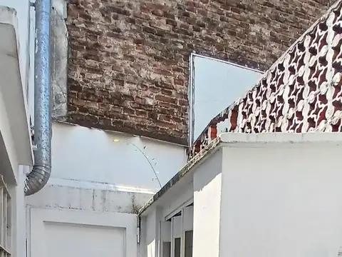 Depto Tipo Casa 5 ambientes con 1 baño