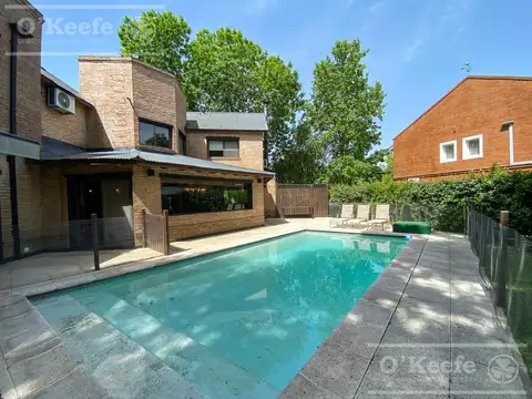 Casa en Venta en Abril Club De Campo, USD 900.000