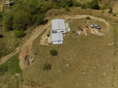 VENTA COMPLEJO DE 2 CABAÑAS EN POZO YACANTO