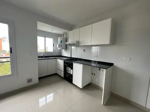 Curapaligüe 1900, Piso 1