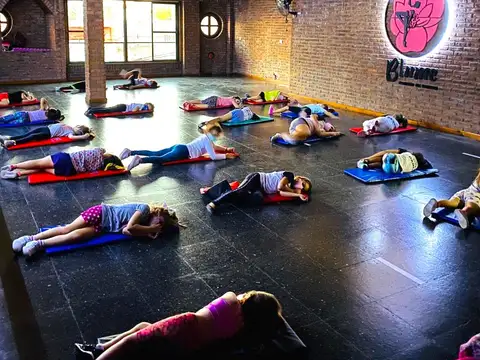 SALÓN EN ALQUILER - FRENTE A LA PLAZA DE JOSÉ C PAZ - 1° PISO