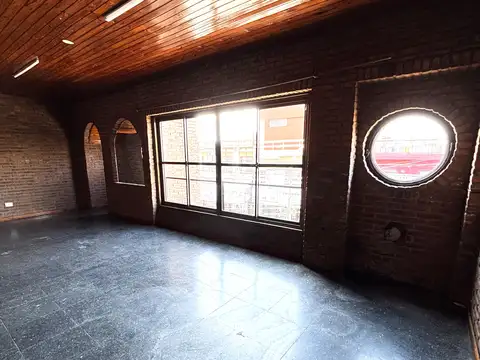 Avenida José Altube 1800, Piso 1°