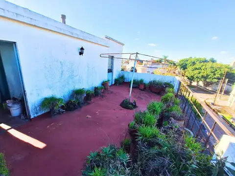 Capitan Claudio Rosales  al 4300