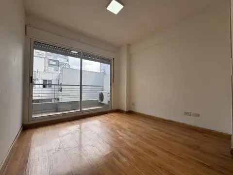 Departamento en Alquiler en Villa Devoto, $ 700.000