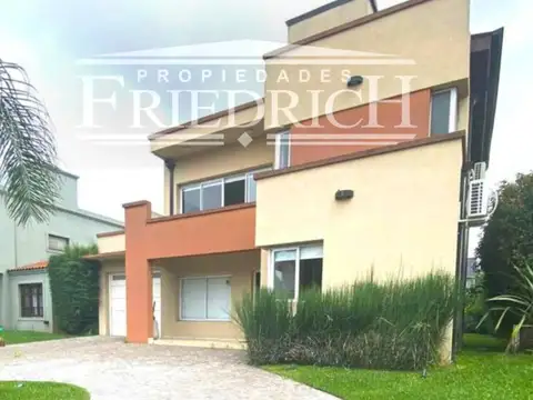 CASA EN VENTA HARAS MARIA ELENA