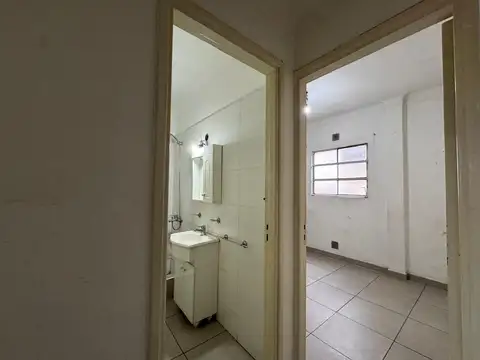 Avenida Larrazábal 3500