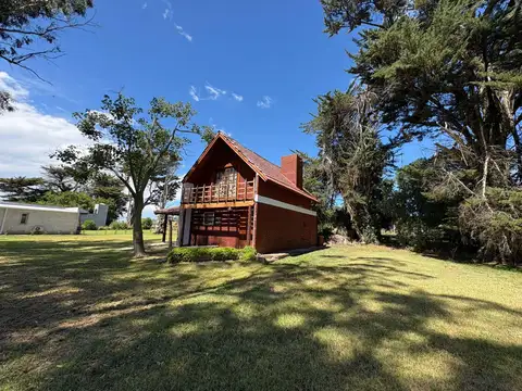 Casa 2 ambientes con 1 baño