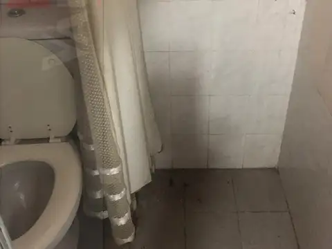 Casa en lote propio de 2 ambientes con patio