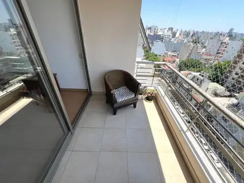 José A. Cabrera  al 3900