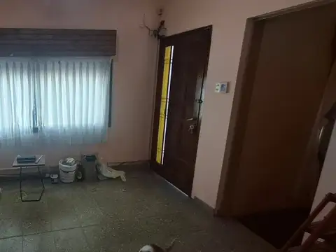 Casa en Venta en Castelar Sur, USD 85.000