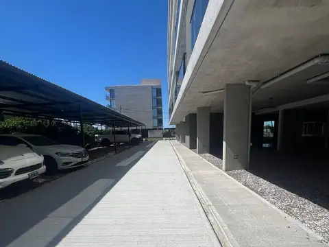 Departamento en Alquiler con 1 cocheras