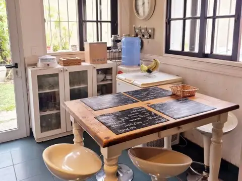 Casa en Alquiler Temporal con 2 cocheras