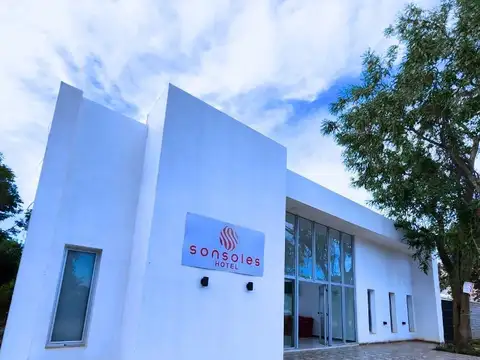 Hotel en Venta - Paso de la Patria