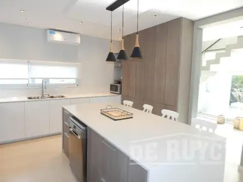 Casa en Venta en Los Troncos