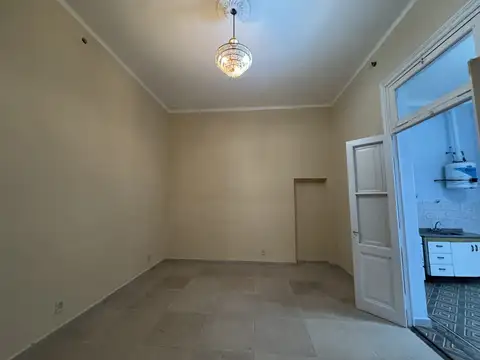 Depto Tipo Casa en Alquiler en Centro, $ 750.000