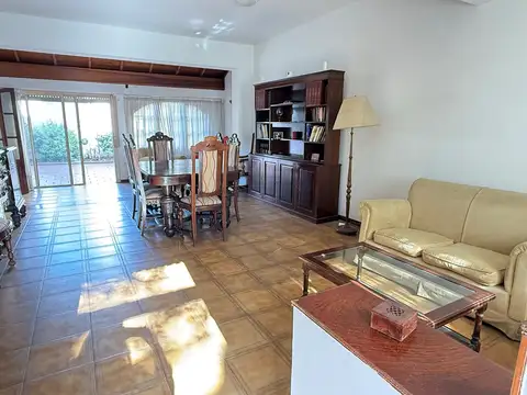 Casa en Venta en La Lucila, USD 390.000
