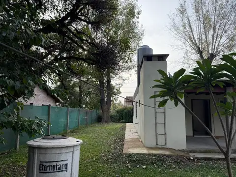 Casa 3 ambientes con 2 baños