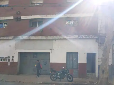 Local en Venta Via Púb.