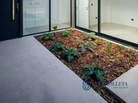 Casa 6 ambientes con 3 baños