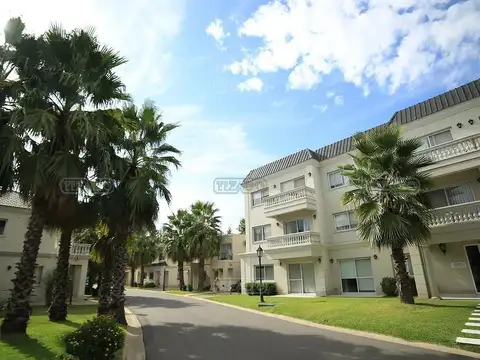 Depto 2 amb con jardín en Palmas del Sol Pilar