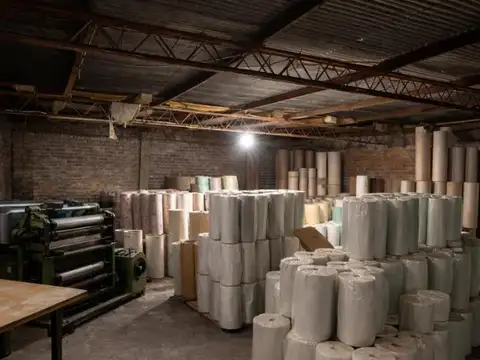 VENTA GALPON ZONA MORON CERCA ACCESO OESTE