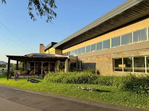 Terreno / Lote en venta de 947m2 con fondo a Verde. Altos de Campo Grande. Pilar 100