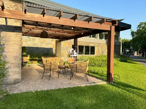 Terreno en Venta de 947,0 m2