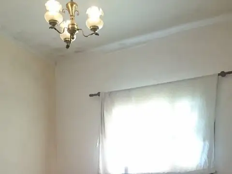 Depto Tipo Casa en Venta 40 años