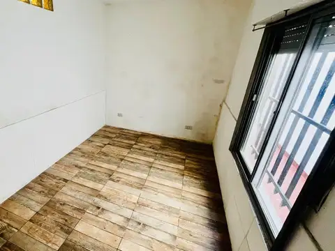 Depto Tipo Casa 4 ambientes con 1 baño