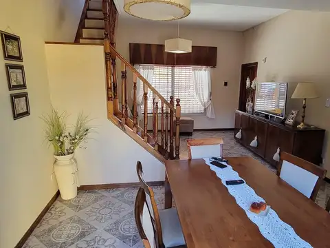 Depto Tipo Casa en Venta de 4 ambientes