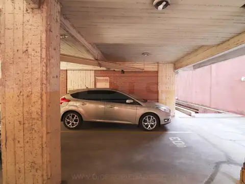 Cochera cubierta - San Isidro