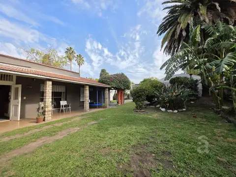 Casa 5 ambientes con 5 baños