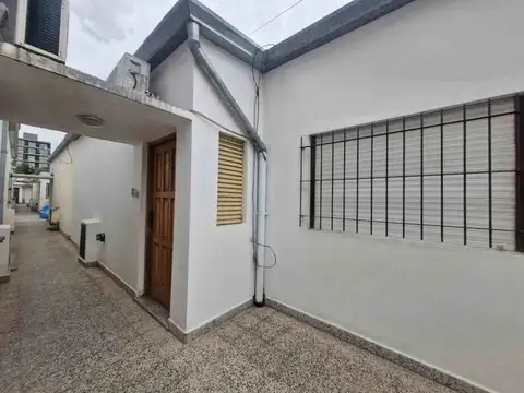 Depto Tipo Casa en Alquiler de 3 ambientes