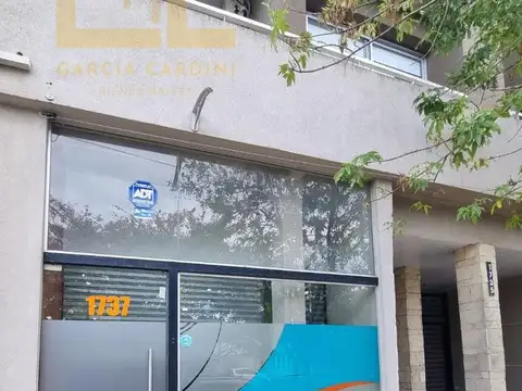 Local en Av 66 entre 29 y 30