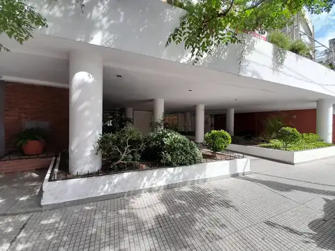 Ituzaingó 100, Piso 1