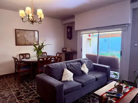 Depto Tipo Casa en Venta con 1 cocheras