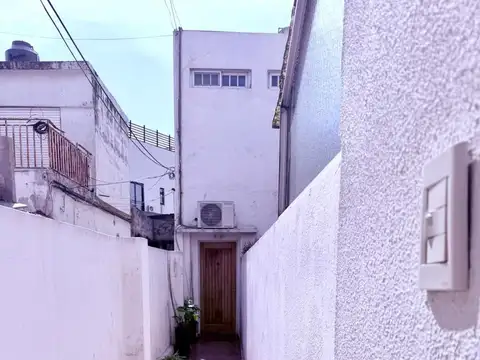 Depto Tipo Casa en Venta en Ramos Mejia, USD 157.000